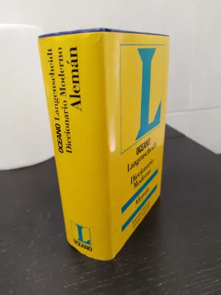 Diccionario Moderno Aleman (Spanish Edition)