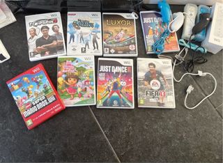 Nintendo Wii Bundle con giochi e accessori