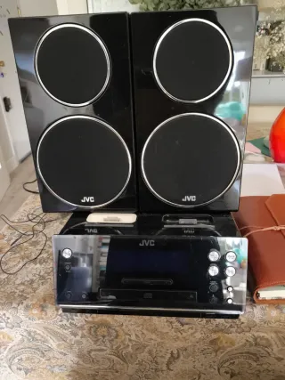 ALTAVOCES JVC + RADIO (Con entrada aux)
