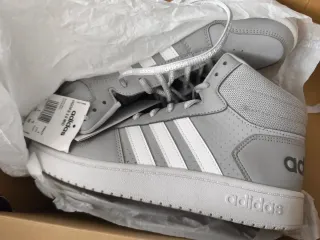 Zapatillas Adidas Hoops 2.0 Mid Gris