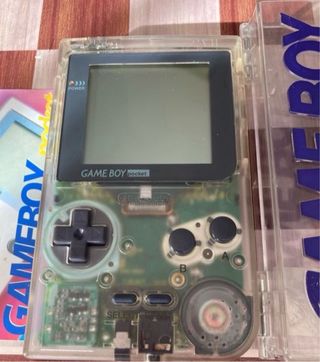 Game Boy Pocket + 32 juegos en 1 cartucho