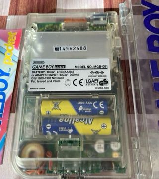 Game Boy Pocket + 32 juegos en 1 cartucho