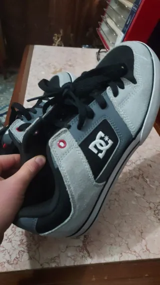 Zapatillas DC Shoes Negras y Grises