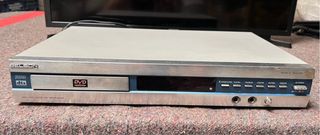 Televisor Samsung Negro y reproductor DVD