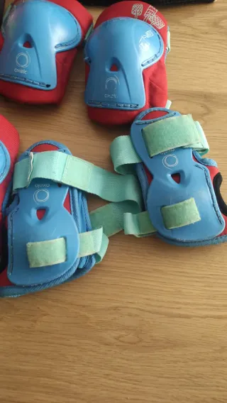 Casco y protecciones patinaje Oxelo XXS