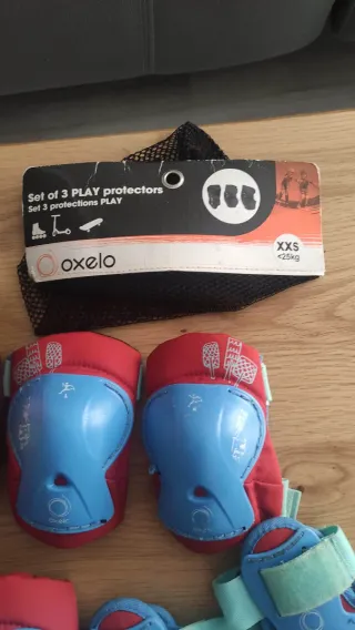 Casco y protecciones patinaje Oxelo XXS