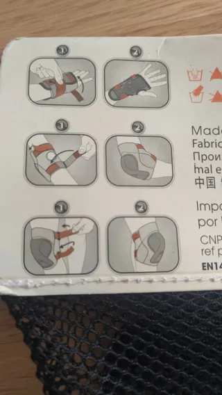 Casco y protecciones patinaje Oxelo XXS