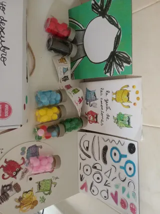 JUEGO "YO DESCUBRO LAS EMOCIONES" MONSTRUO COLORES