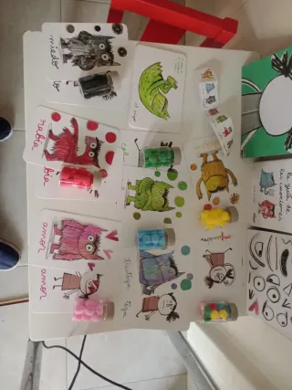 JUEGO "YO DESCUBRO LAS EMOCIONES" MONSTRUO COLORES