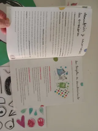 JUEGO "YO DESCUBRO LAS EMOCIONES" MONSTRUO COLORES