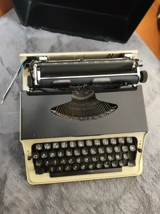 Máquina de escribir Kovac