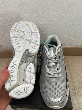 New Balance 1906W Gris Plata