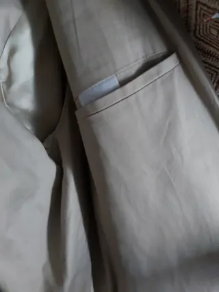 Chaqueta Hombre Beige y Rojo