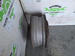 110784 llanta mercedes sprinter 02.00 -> caja