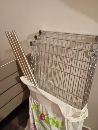 Estantería metálica