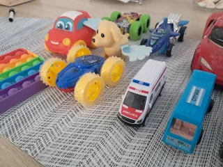 Moto y Camión Infantil y coches pequeños