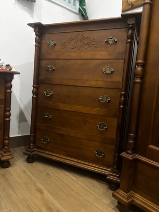 Ropero 2 puertas, cómoda y mesita