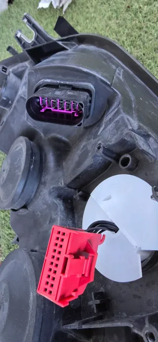 Faro Delantero Izquierdo Audi A6 2012