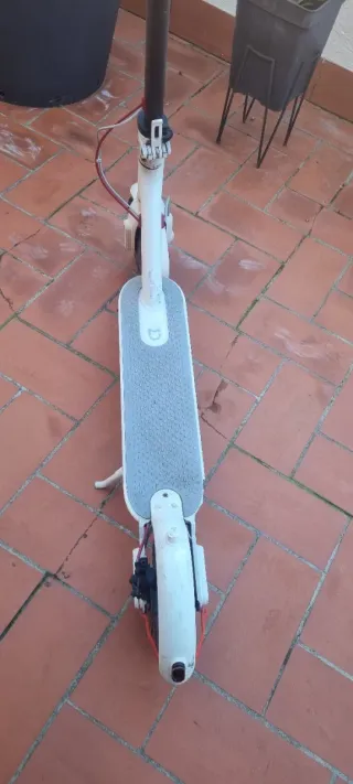 2 Patinetes Eléctricos Xiaomi y Kugoo
