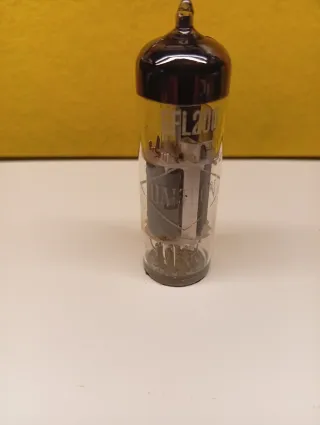 EFL200  2 Válvulas Radio Antigua EFL200