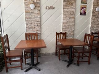 Mesas, sillas y taburetes de madera