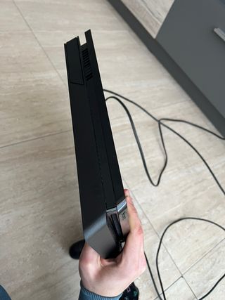 Lote PS4 Slim 500GB + 3 Mandos + Juegos