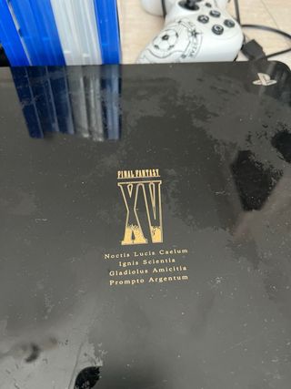 Lote PS4 Slim 500GB + 3 Mandos + Juegos