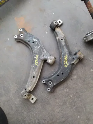 Brazos Suspensión Xsara