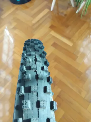 Cubierta Bontrager XR MUD 27.5 x 2.00