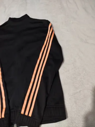 Chaqueta Adidas Negra y Naranja