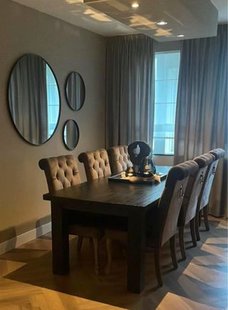 Mesa de comedor con 6 sillas