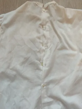 Camisa blanca de manga larga
