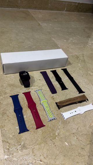Apple Watch Series 4 40mm Grigio Siderale + Cinturini