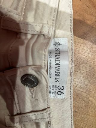 Pantalón campana beige