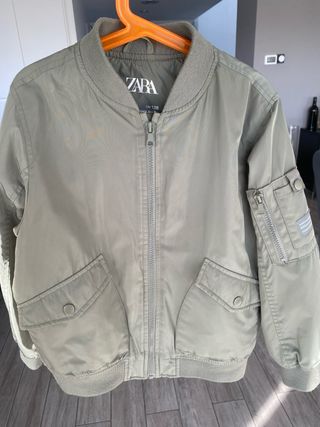 Cazadora Zara niño 128 cm