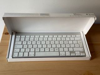 Apple Wireless Keyboard MC184Y/B Plata.