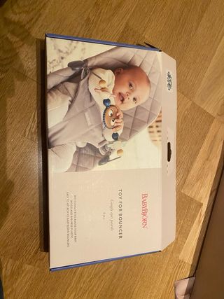 Hamaca Babybjorn 0-2 años con juguete