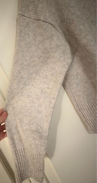 Jersey H&M cuello alto beige