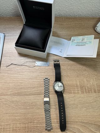 Reloj Seiko 5 Automático Plata/Negro