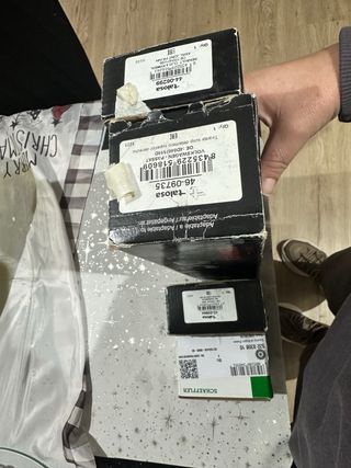 Alternador HELLA 14V 90A 8EL 011 711-561