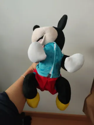 Mickey Gateando Peluche