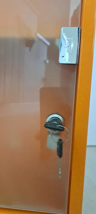 Mueble Botiquín Naranja con Puerta de Cristal