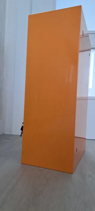 Mueble Botiquín Naranja con Puerta de Cristal