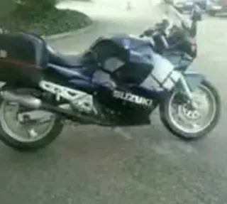 Moto Suzuki Negra.gsx f.regalo kit de maletas