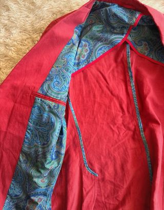 Americana roja hombre