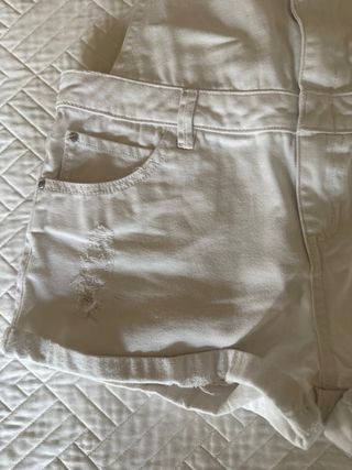 Peto vaquero blanco corto