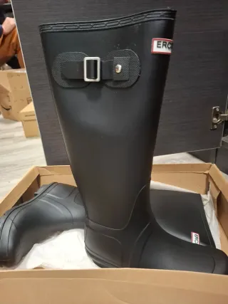 Botas de goma negras talla 37 usadas 1 vez