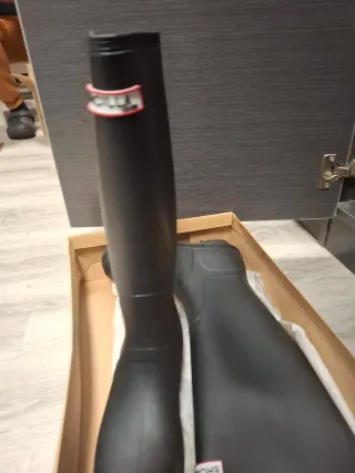 Botas de goma negras talla 37 usadas 1 vez