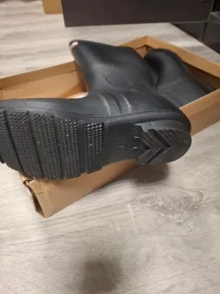 Botas de goma negras talla 37 usadas 1 vez