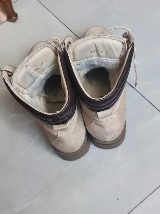 Scarponcini beige con interno foderato